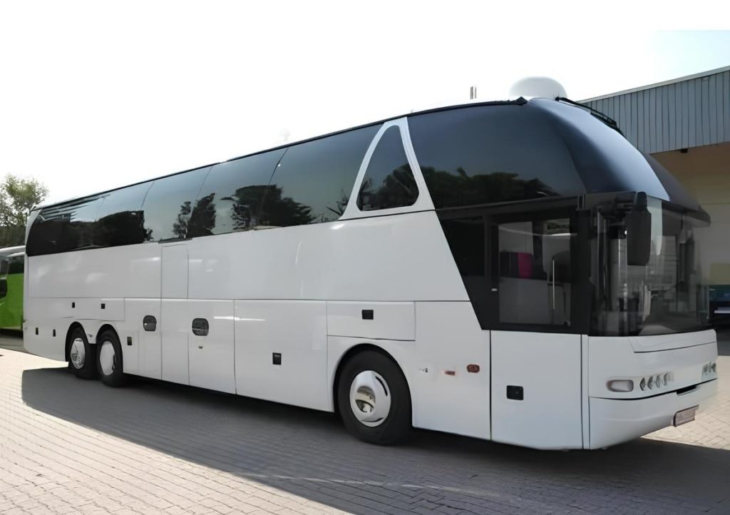 Автобус Neoplan Starliner