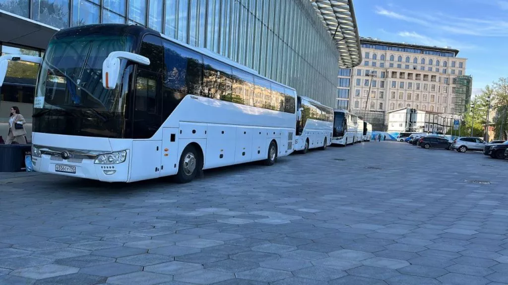 Автобусы для участников конгресса нотариусов